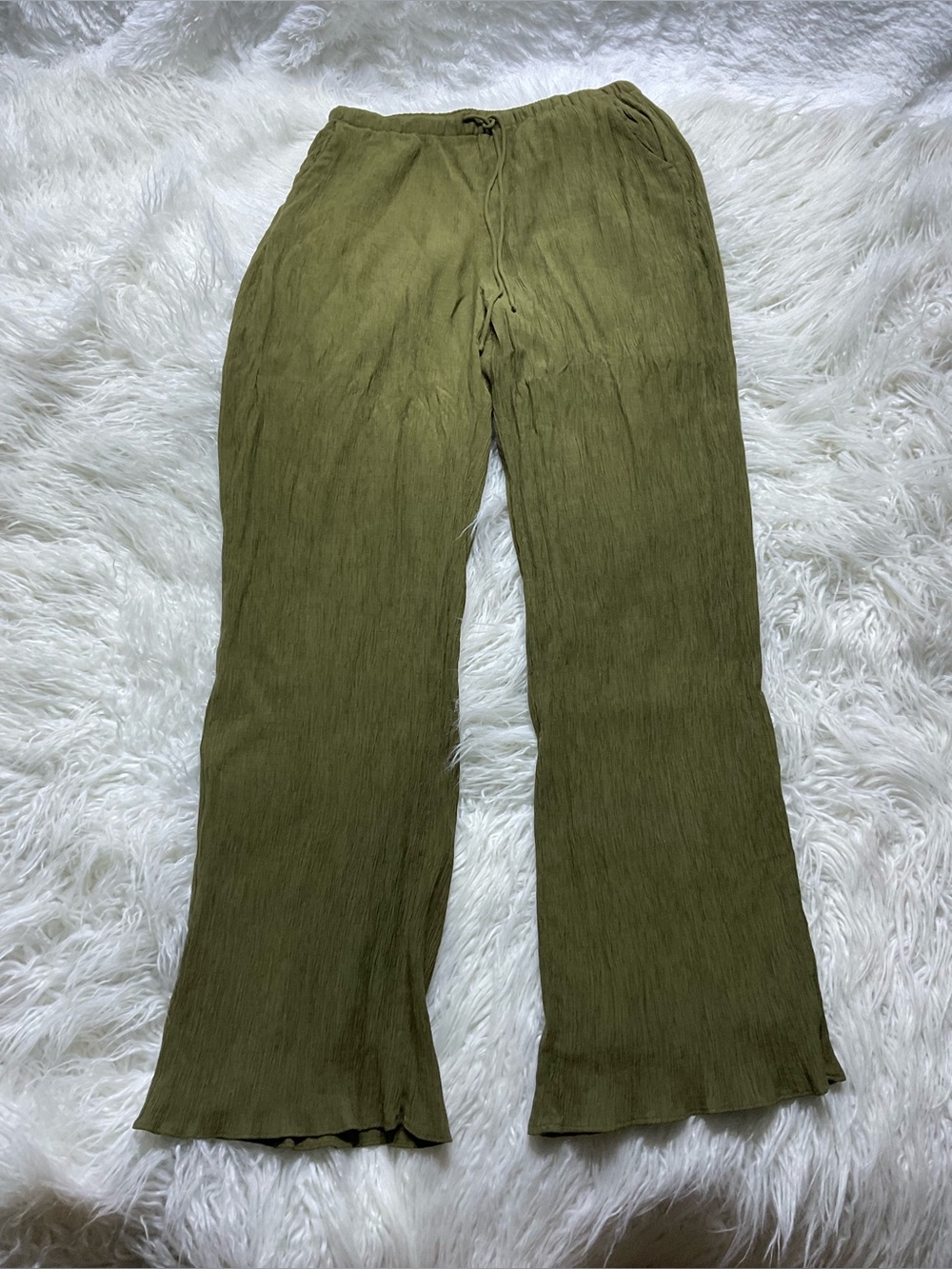 A&F Gemma Crinkle Wide Leg Pull-On Pant